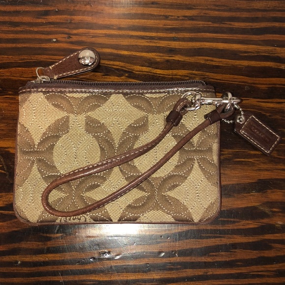 COACH Brown Leather Tan Canvas Jacquard Signature C Wristlet - Picture 3 of 8